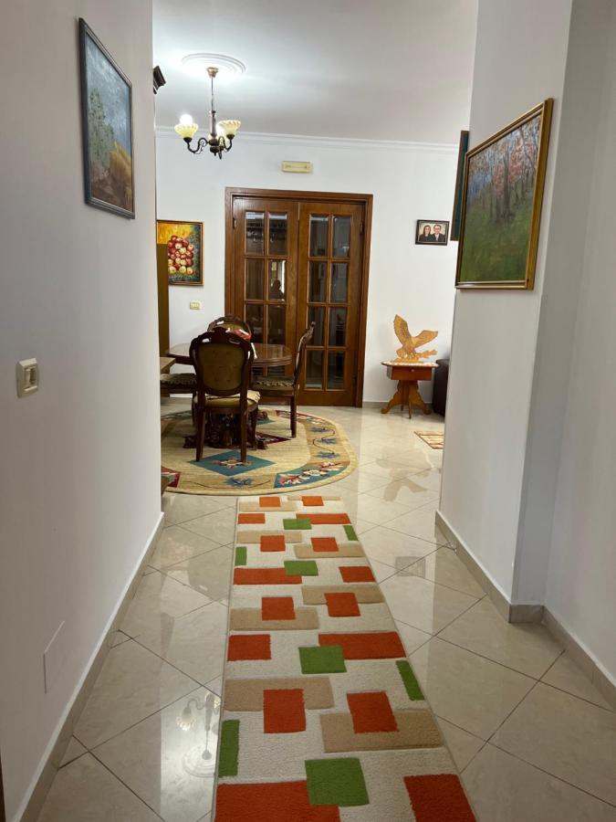 Entire Apartment Castle View Berat Buitenkant foto